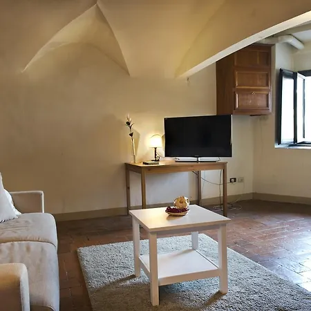 Ponte Vecchio's View Apartment *